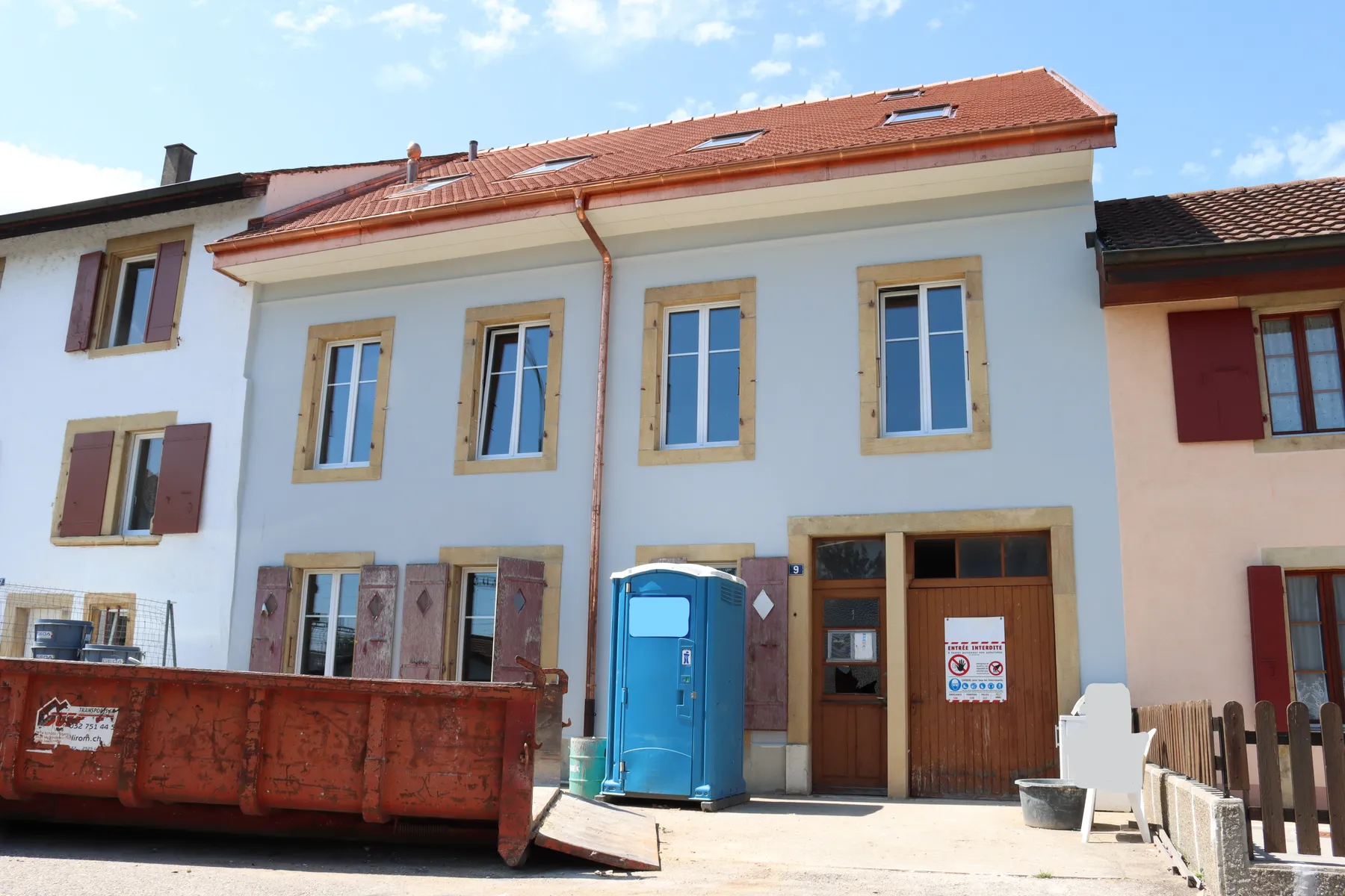 Studio en duplex sous les toits atypique avec cachet — photo 1